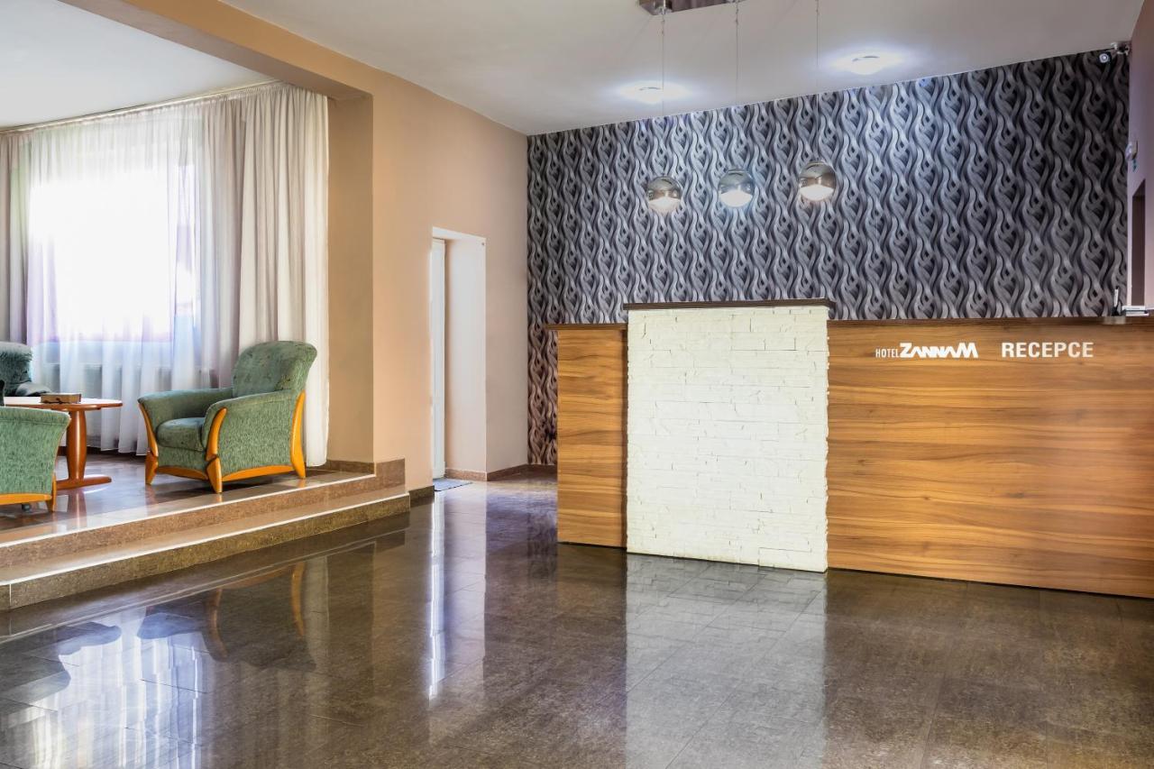 Hotel Zannam Бърно Екстериор снимка
