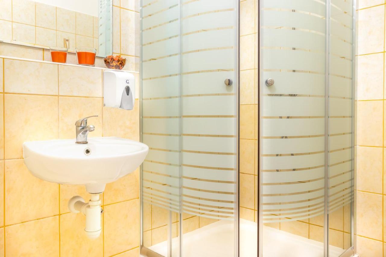 Hotel Zannam Бърно Екстериор снимка