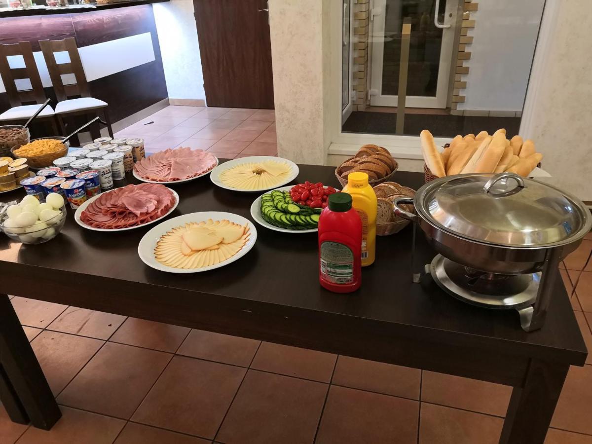 Hotel Zannam Бърно Екстериор снимка